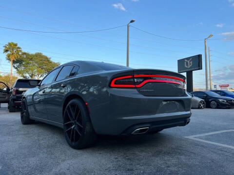 2019 Dodge Charger SXT