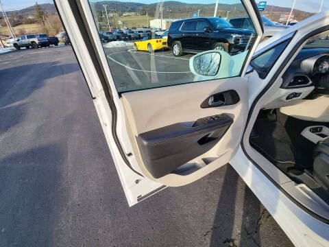 2020 Chrysler Pacifica Touring L