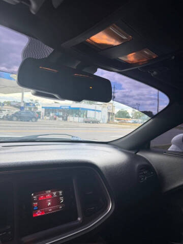 2016 Dodge Challenger SXT Plus