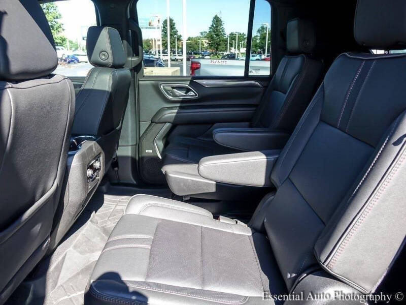 2024 Chevrolet Suburban RST