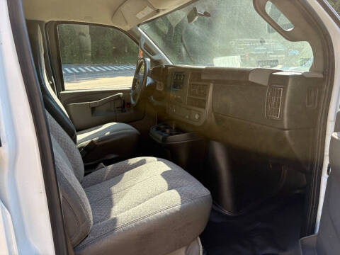 2017 Chevrolet Express 2500