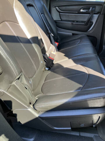 2017 Chevrolet Traverse LT