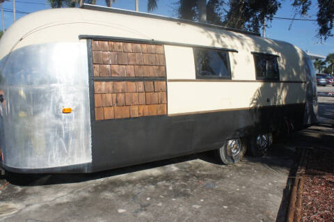1963 Airstream Overlander 23'