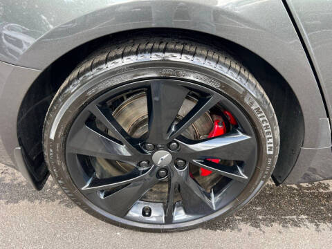 2023 Genesis G70