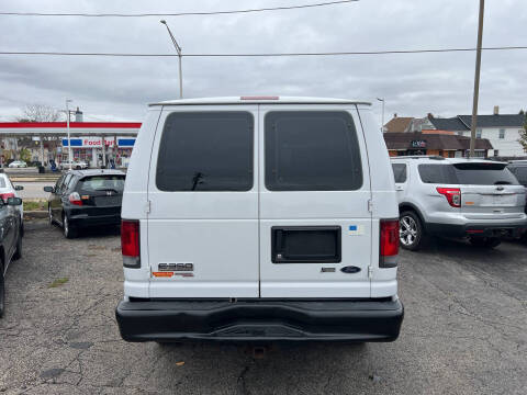 2011 Ford E-Series E-350 SD