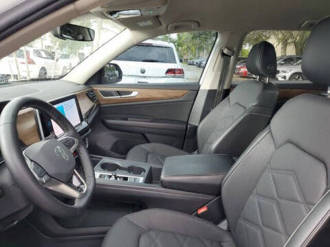 2024 Volkswagen Atlas SE