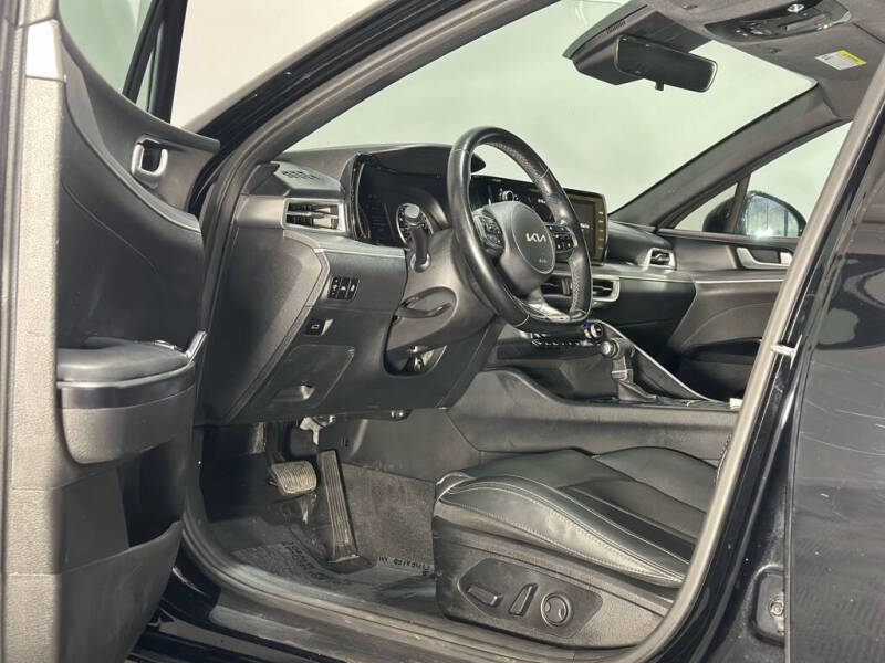 2022 Kia K5