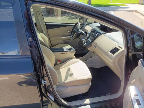 2012 Toyota Prius v Two