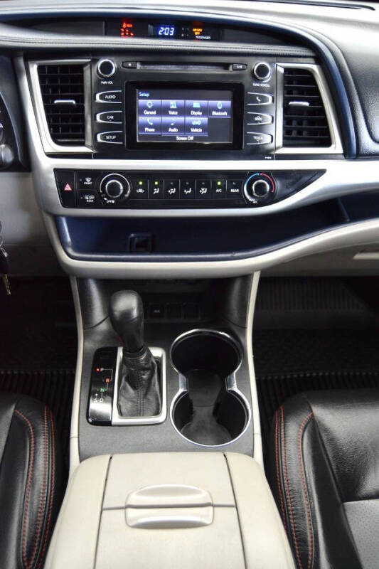 2019 Toyota Highlander LE Plus