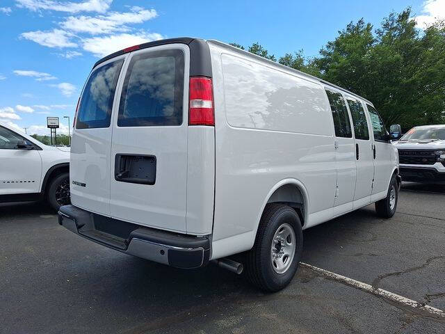2026 Chevrolet Express 3500