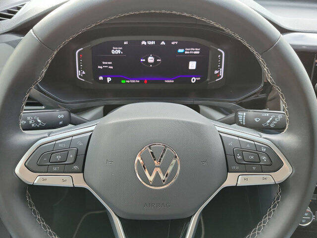 2023 Volkswagen Taos SEL 4Motion