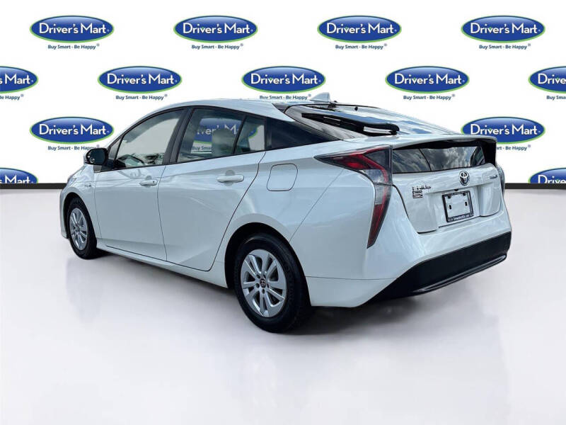 2016 Toyota Prius Two