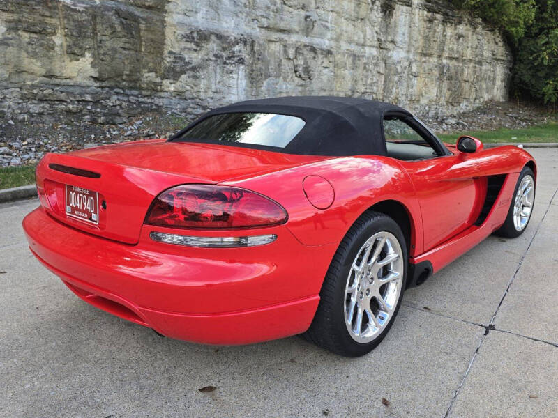 2003 Dodge Viper SRT-10