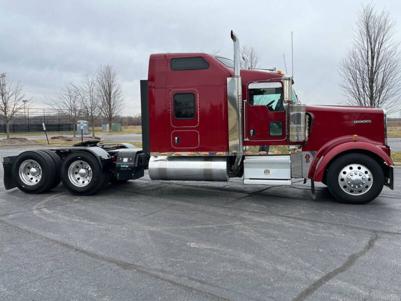 2017 Kenworth W900