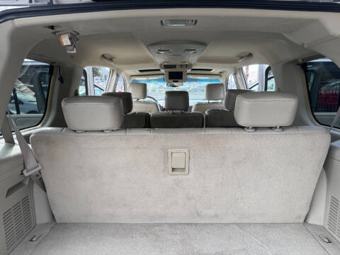 2005 Infiniti QX56