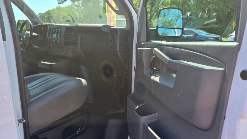 2020 Chevrolet Express 3500