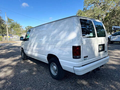 2005 Ford E-Series E-150