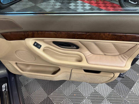 2001 BMW 7 Series 740iL