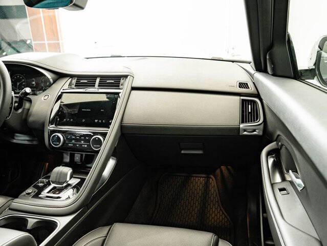 2024 Jaguar E-PACE P250 R-Dynamic SE