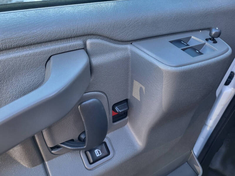 2024 GMC Savana 2500