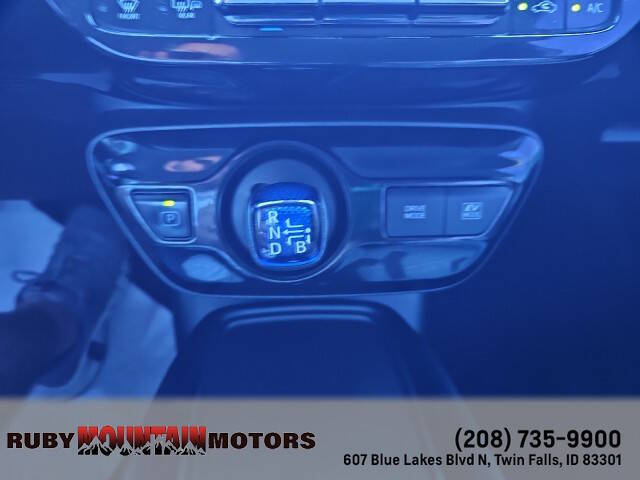 2019 Toyota Prius LE