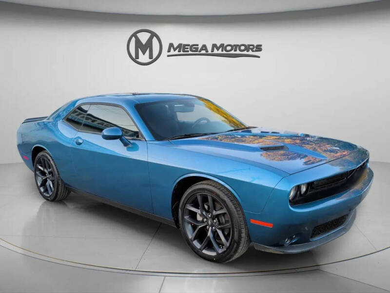 2022 Dodge Challenger SXT