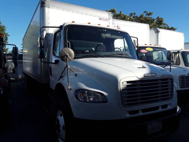 2021 Freightliner M2 106
