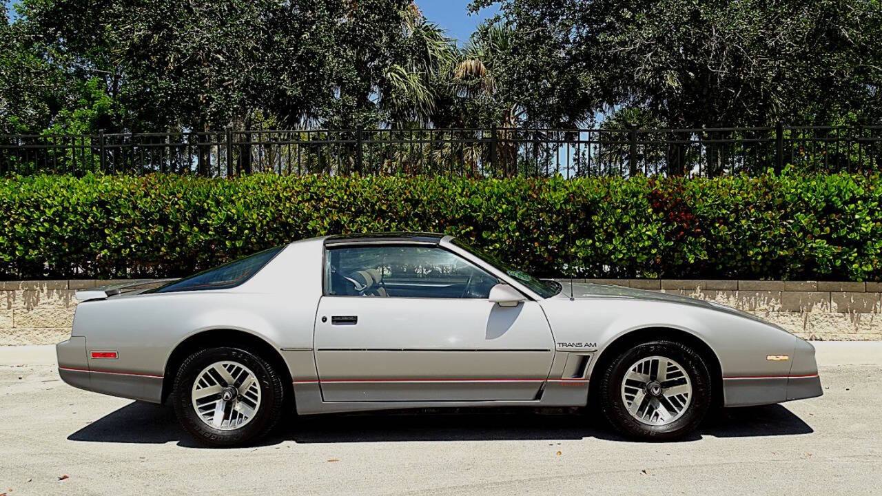 1985 Pontiac Firebird 29