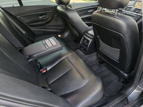 2015 BMW 3 Series 328i