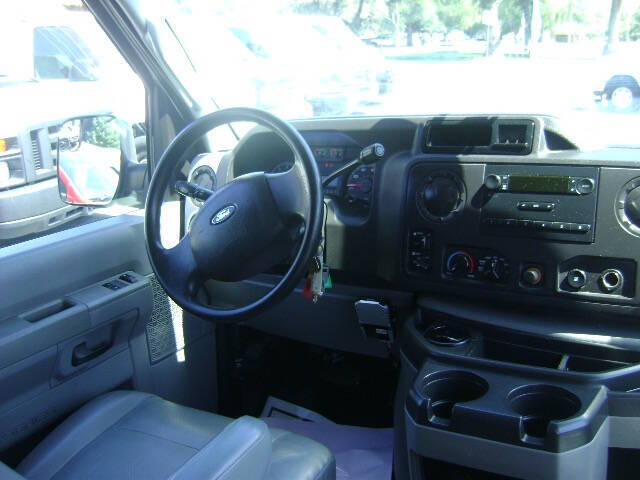 2010 Ford E-Series E-350 SD XL
