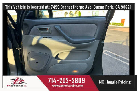 2003 Toyota Sequoia SR5