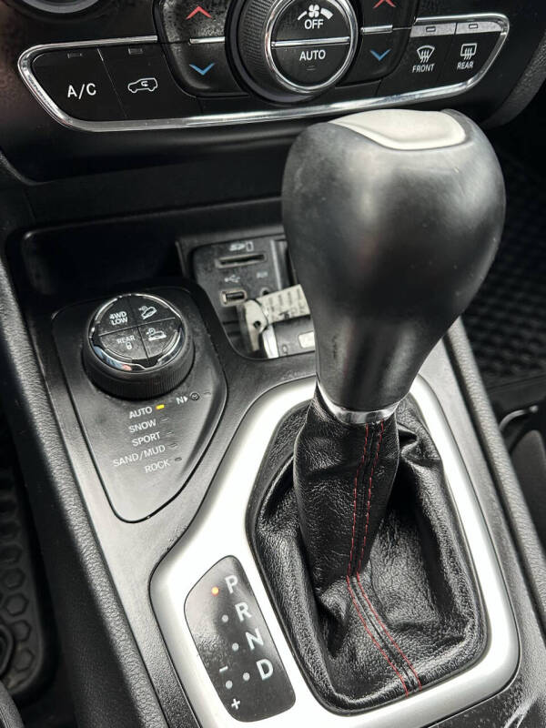 2015 Jeep Cherokee Trailhawk