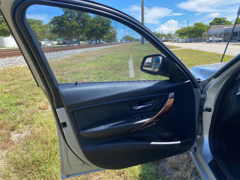 2014 BMW 3 Series 328i