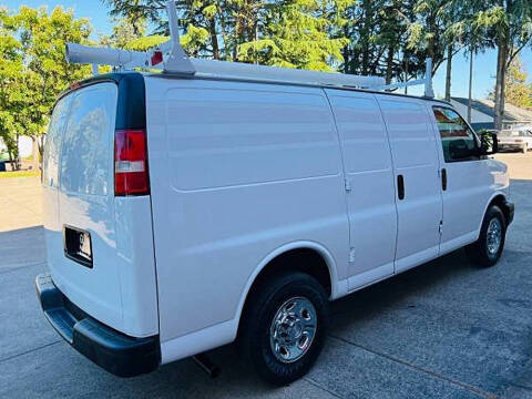 2017 Chevrolet Express 2500