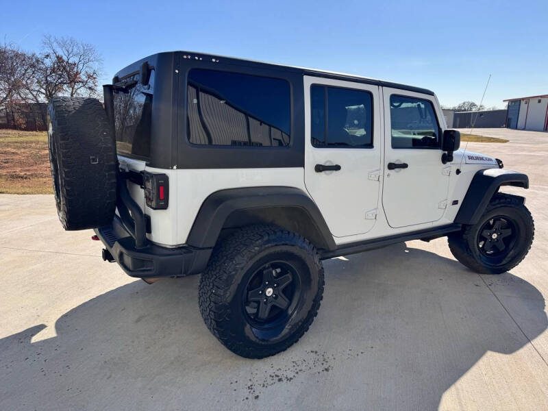 2013 Jeep Wrangler Unlimited Rubicon photo 5