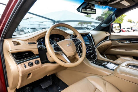 2019 Cadillac Escalade Platinum