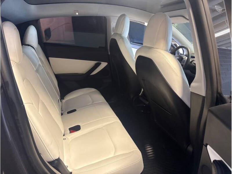 2022 Tesla Model Y Long Range