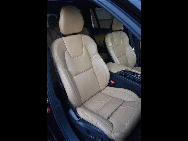 2017 Volvo XC90 T8 eAWD Inscription