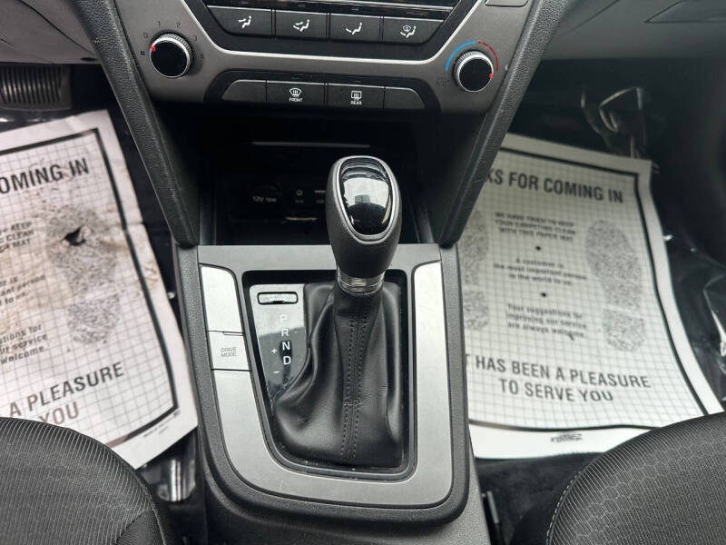 2018 Hyundai Elantra SEL