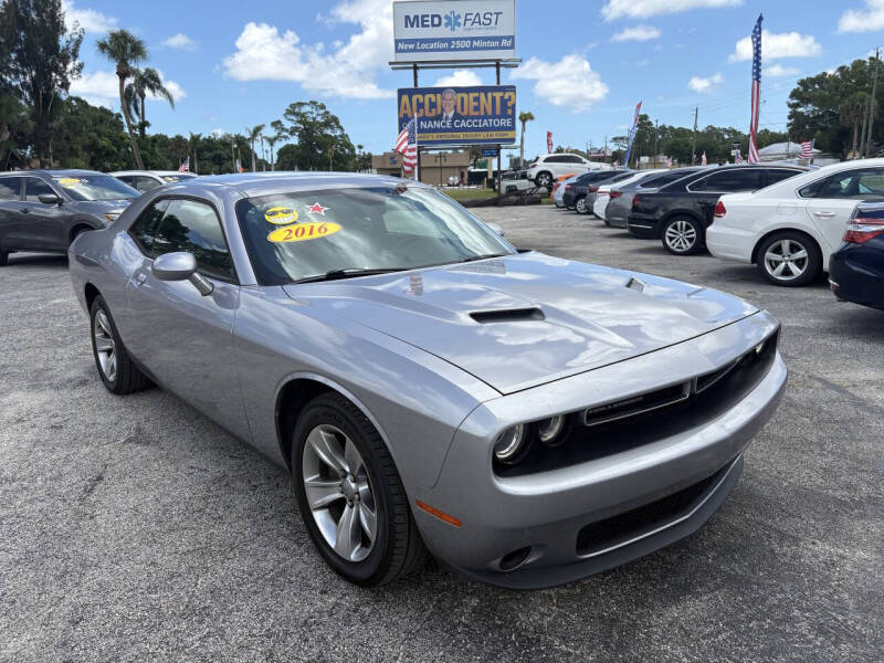 2016 Dodge Challenger SXT