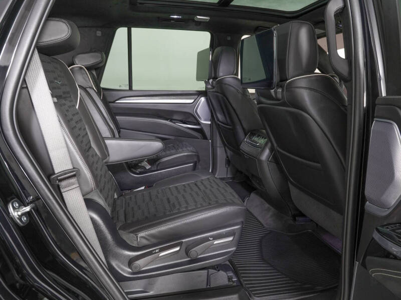 2025 Cadillac Escalade-V