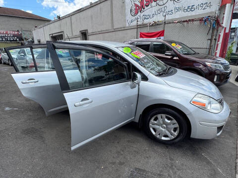 2010 Nissan Versa 1.8 S