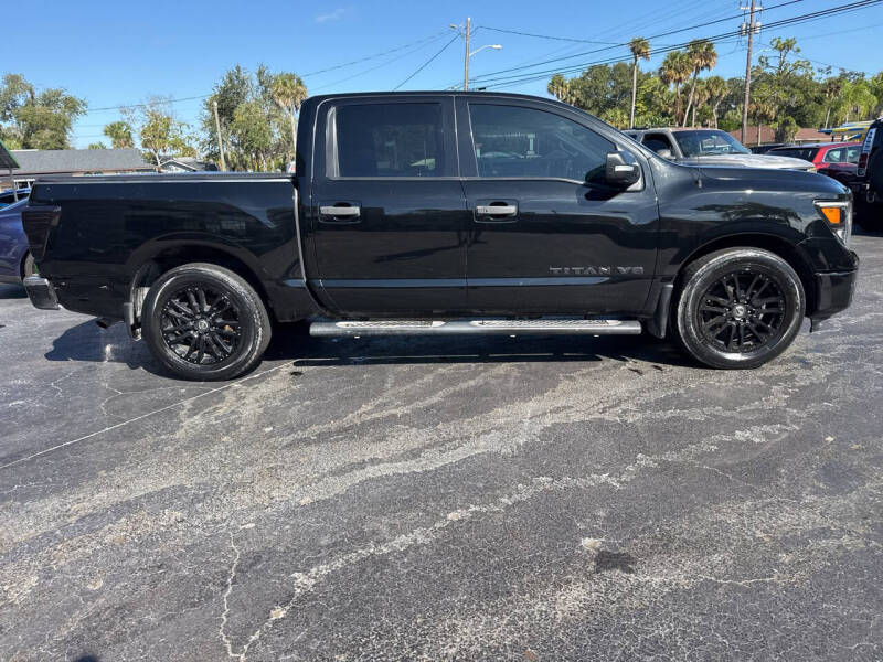 2018 Nissan Titan SV