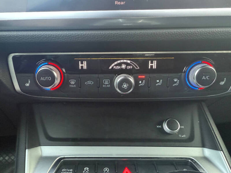 2020 Audi Q3 quattro Premium 45 TFSI