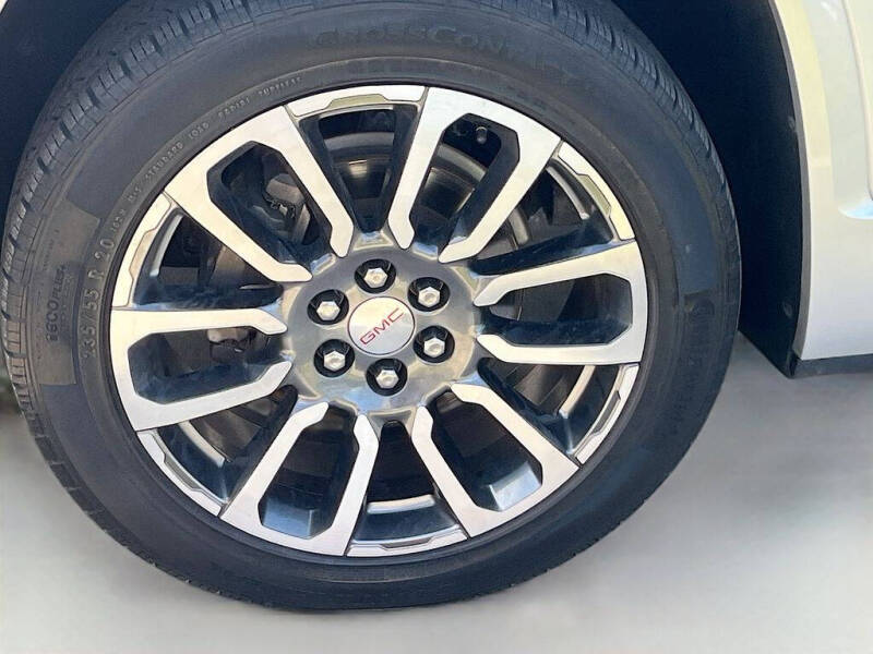 2020 GMC Acadia Denali