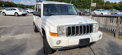 2010 Jeep Commander for sale at Kelly & Kelly Supermarket of Cars in Fayetteville NC