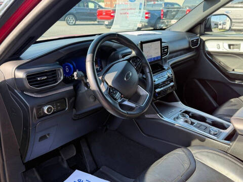 2023 Ford Explorer Platinum