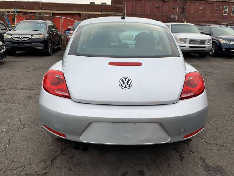 2012 Volkswagen Beetle 2.5L PZEV