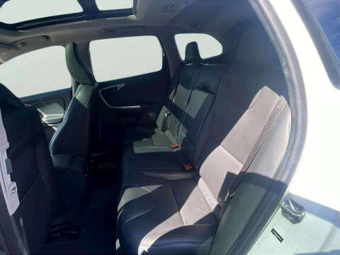 2017 Volvo XC60 T5 Inscription