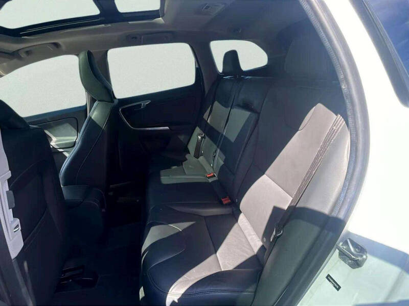 2017 Volvo XC60 T5 Inscription